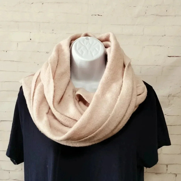 Tabitha Webb Women's Scarf Infinity Light Pink Wool Blend - Picture 1 of 9